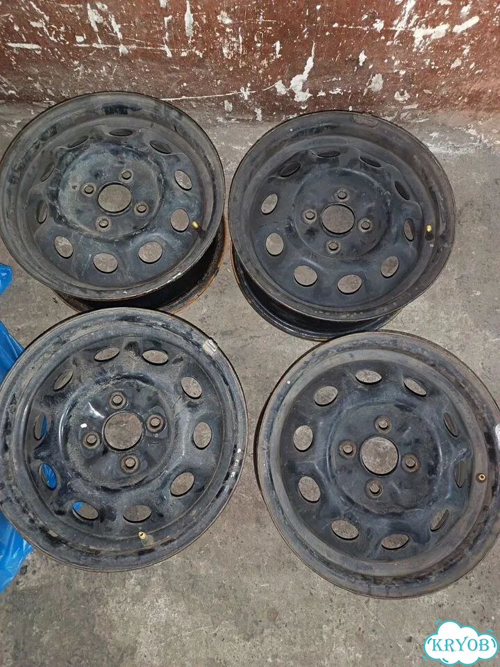 Штампованные диски Nissan 5.5×R14 4×100 фото 1