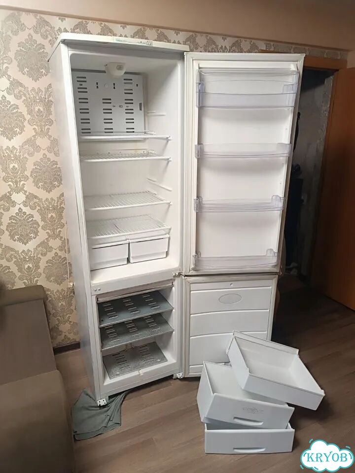 Холодильник бу фото 1