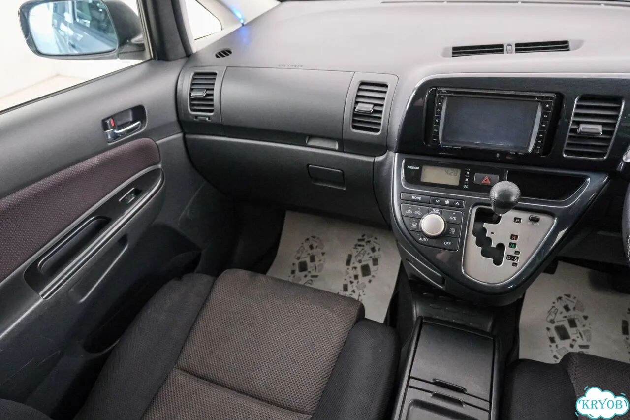 Toyota Wish 1.8 AT, 2006, 264 130 км фото 11