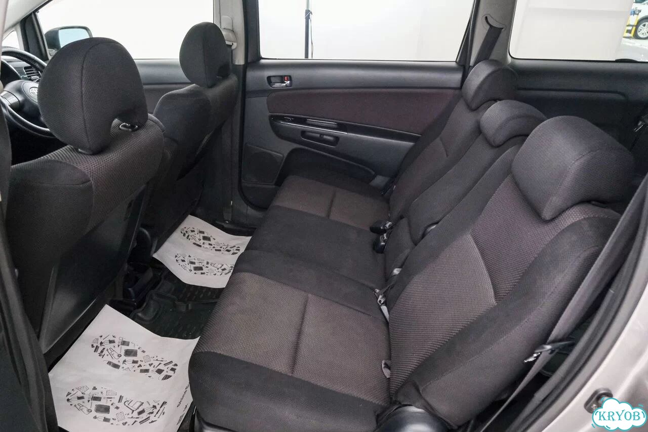 Toyota Wish 1.8 AT, 2006, 264 130 км фото 18