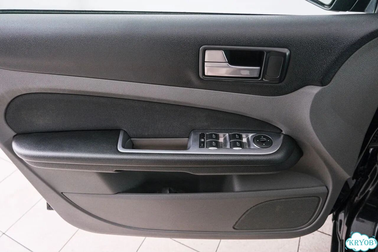 Ford Focus 2.0 AT, 2010, 196 935 км фото 18