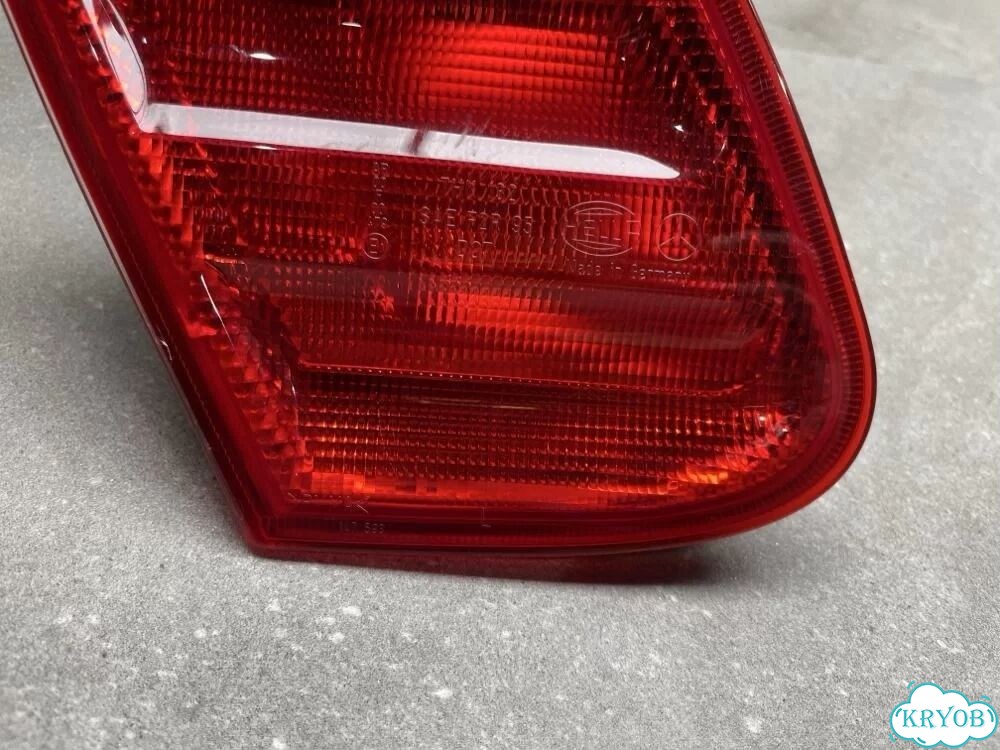 Фонарь заднего хода задний левый Mercedes-Benz фото 2