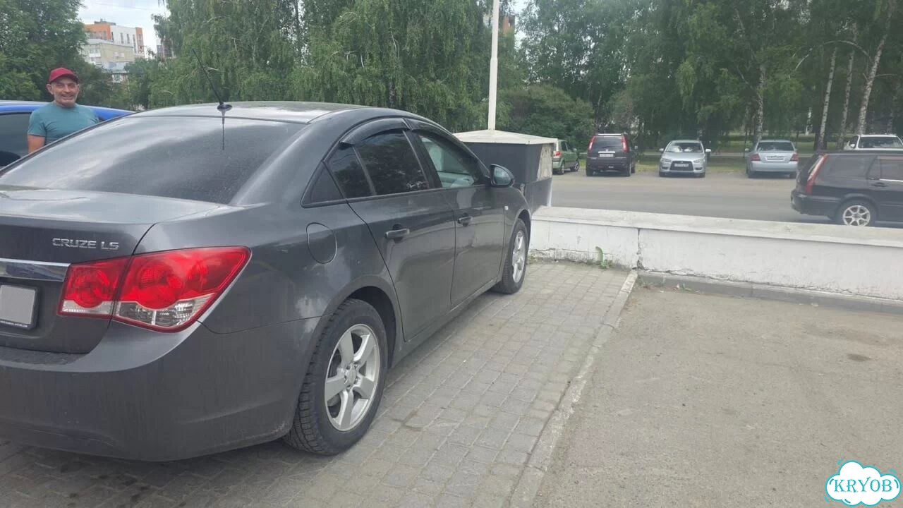 Chevrolet Cruze 1.8 AT, 2012, 95 000 км фото 3