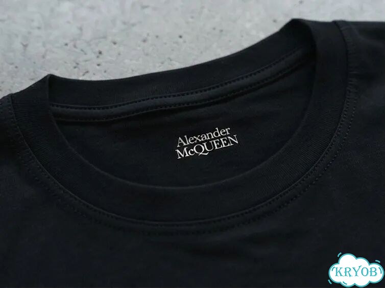 Футболка черная Alexander McQween синий лого luxury archive unisex DAC0030 фото 4