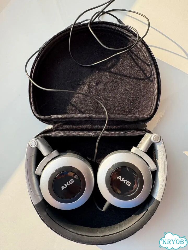 Накладные наушники AKG K430 Silver (складные) фото 1
