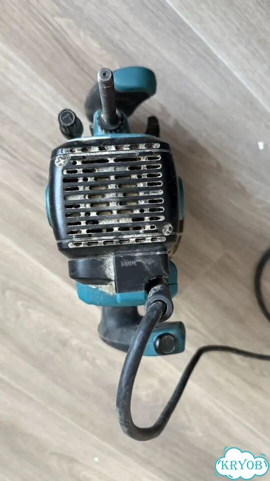 Фрезер Makita 3612, 1850 Вт фото 2