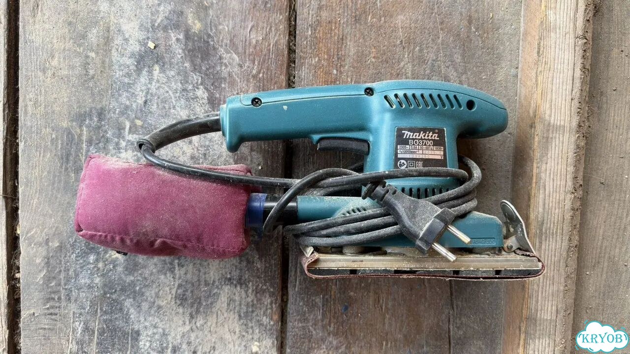 Вибрационная шлифмашина Makita BO3700 фото 2