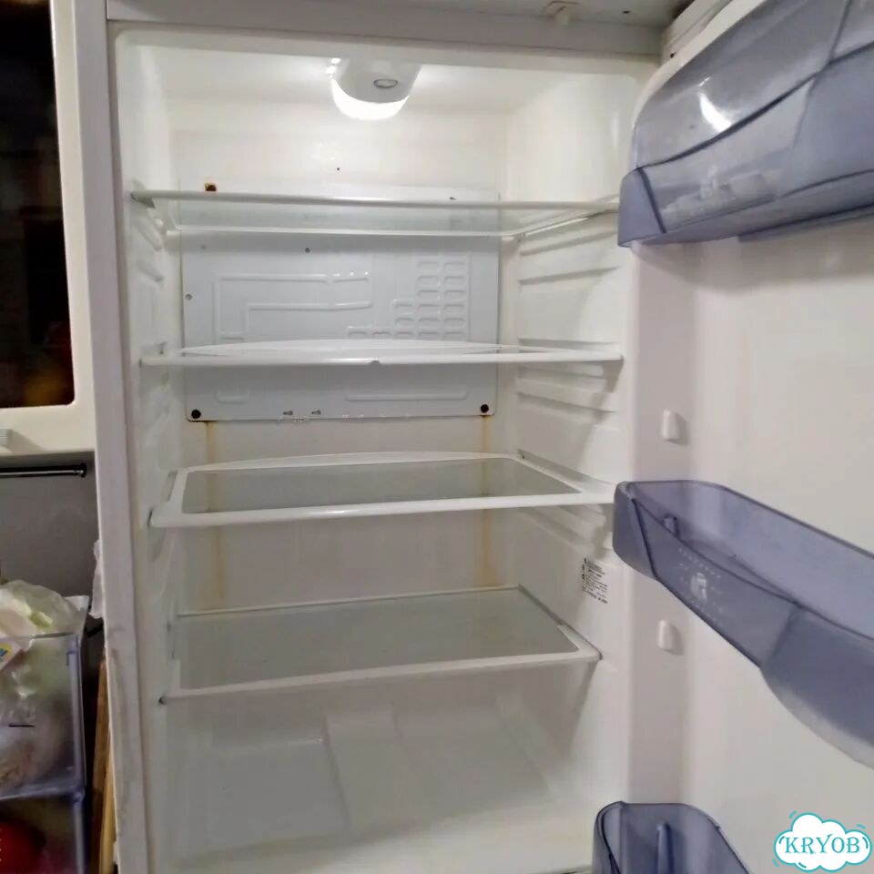 Холодильник бу фото 1