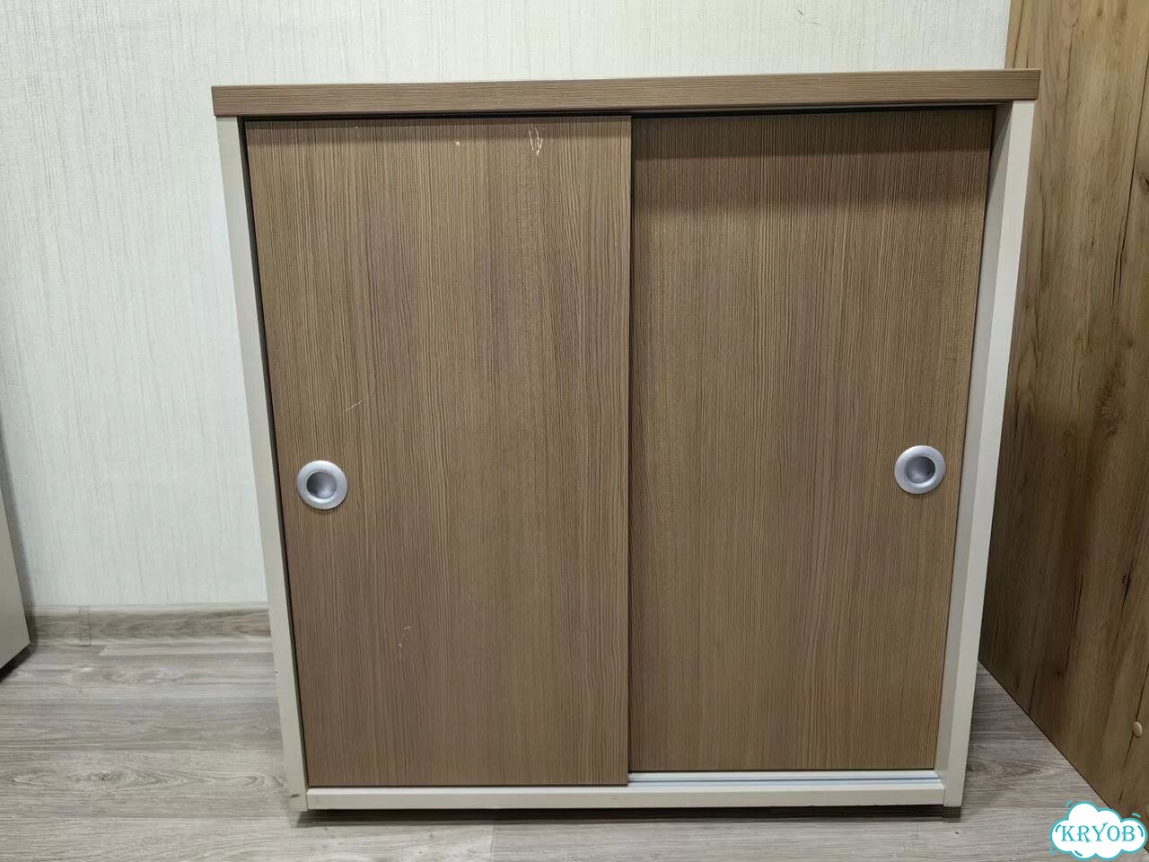 Стеллаж и тумба фото 6