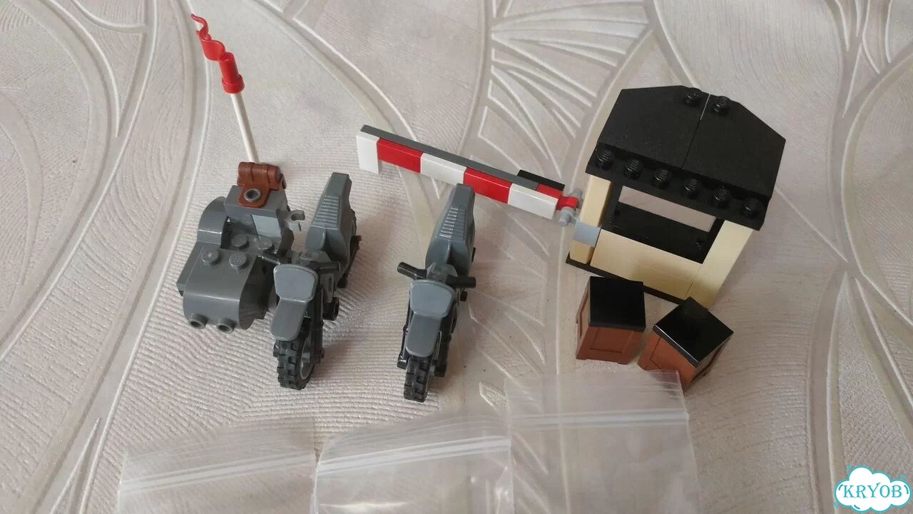 Lego Indiana Jones 7620 Погоня на мотоциклах фото 4