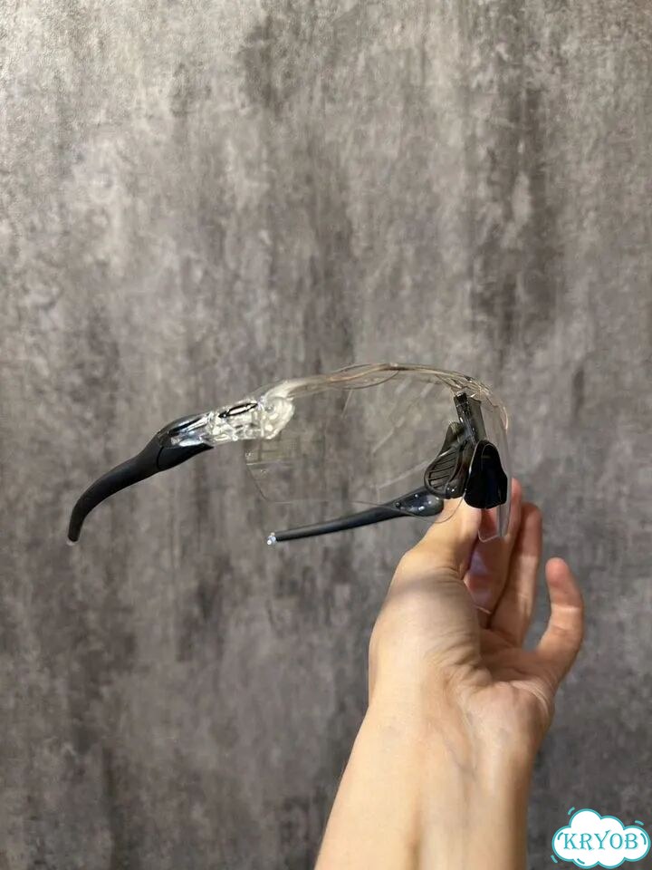 Очки солнцезащитные фотохромные oakley radar фото 3