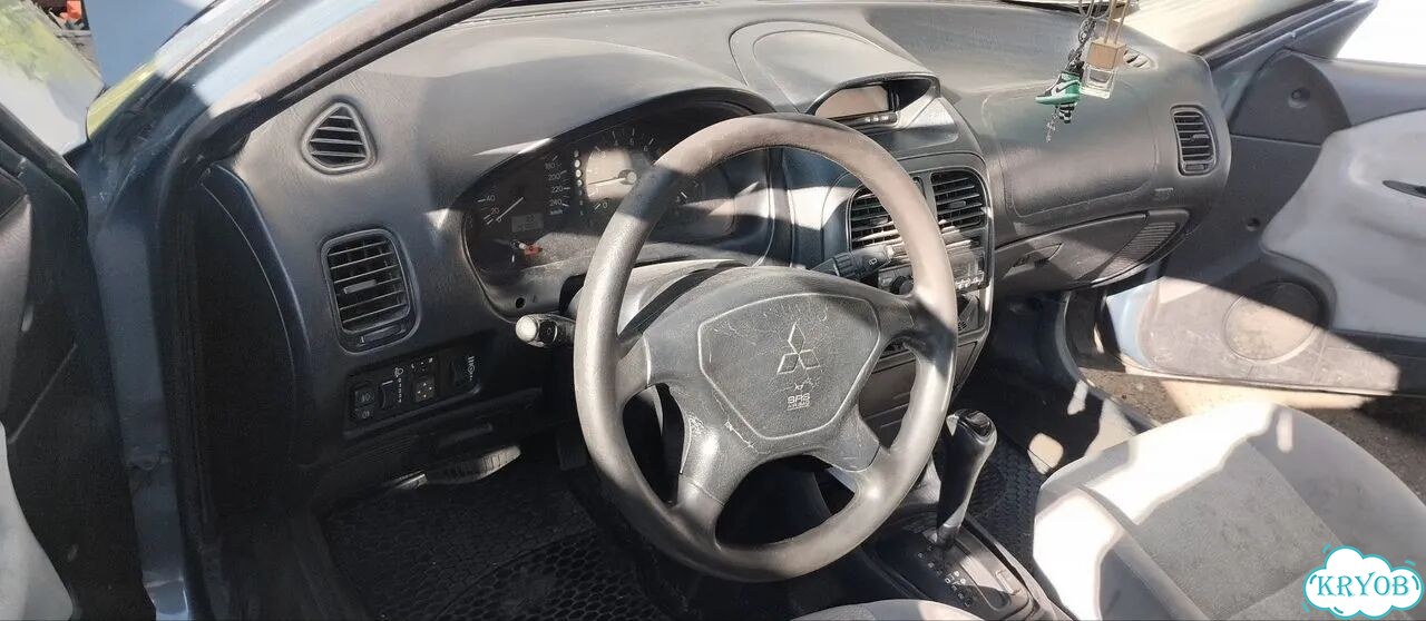 Mitsubishi Carisma 1.6 AT, 2002, 299 000 км фото 3