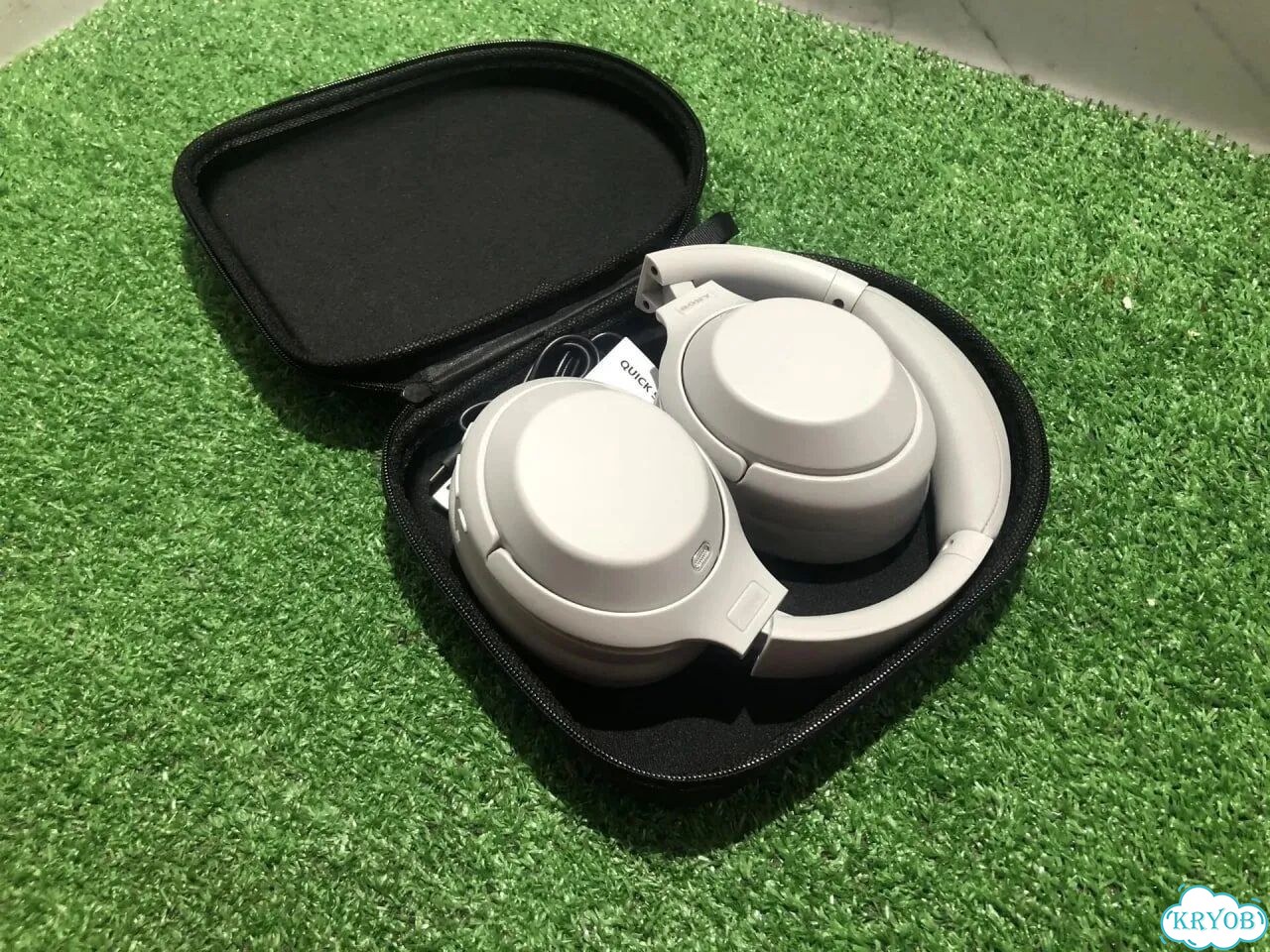 Наушники Sony WH-1000XM4 фото 3