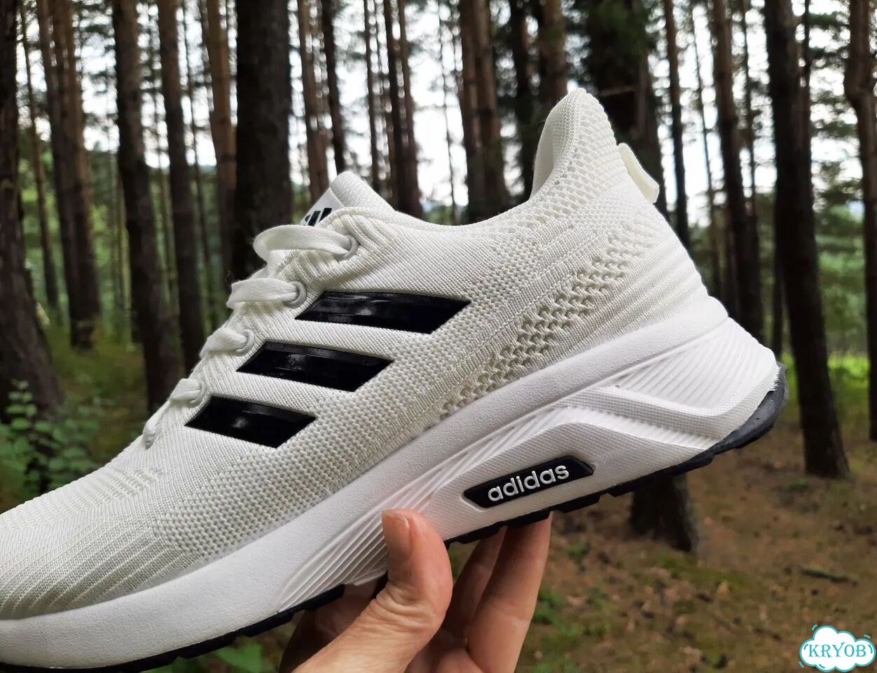 Кроссовки Adidas летние белые фото 3