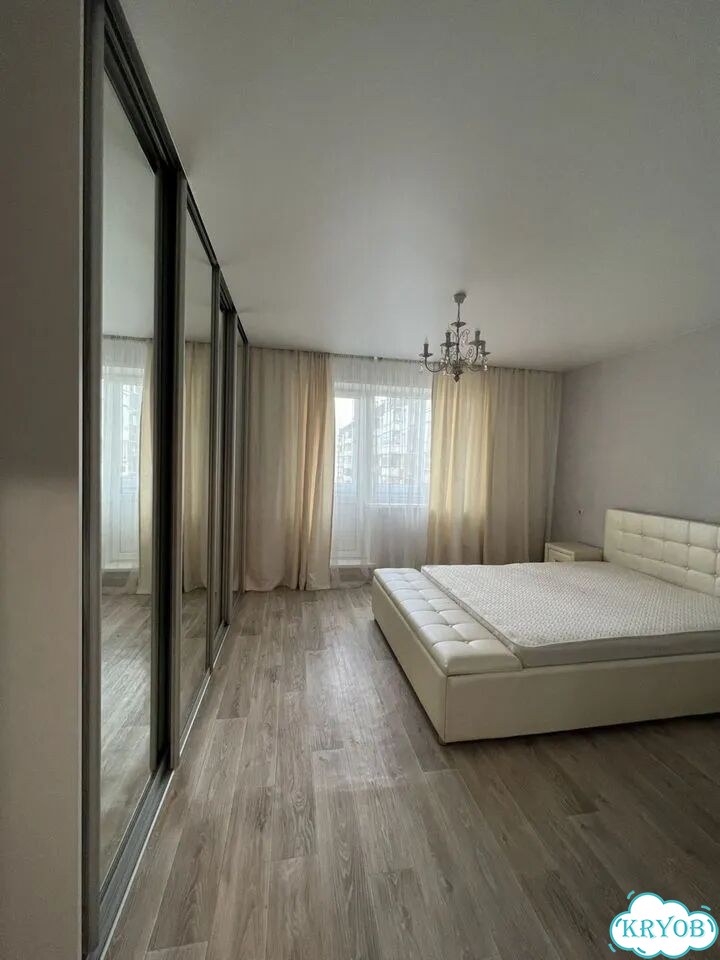 3-к. квартира, 98 м², 7/10 эт. фото 2