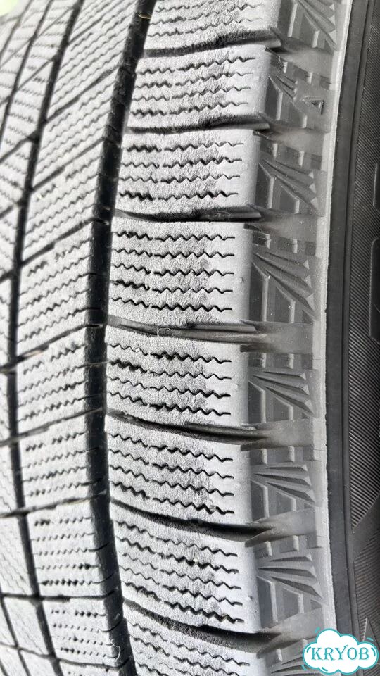 Bridgestone Blizzak VRX3 245/50 R18 104Q фото 5