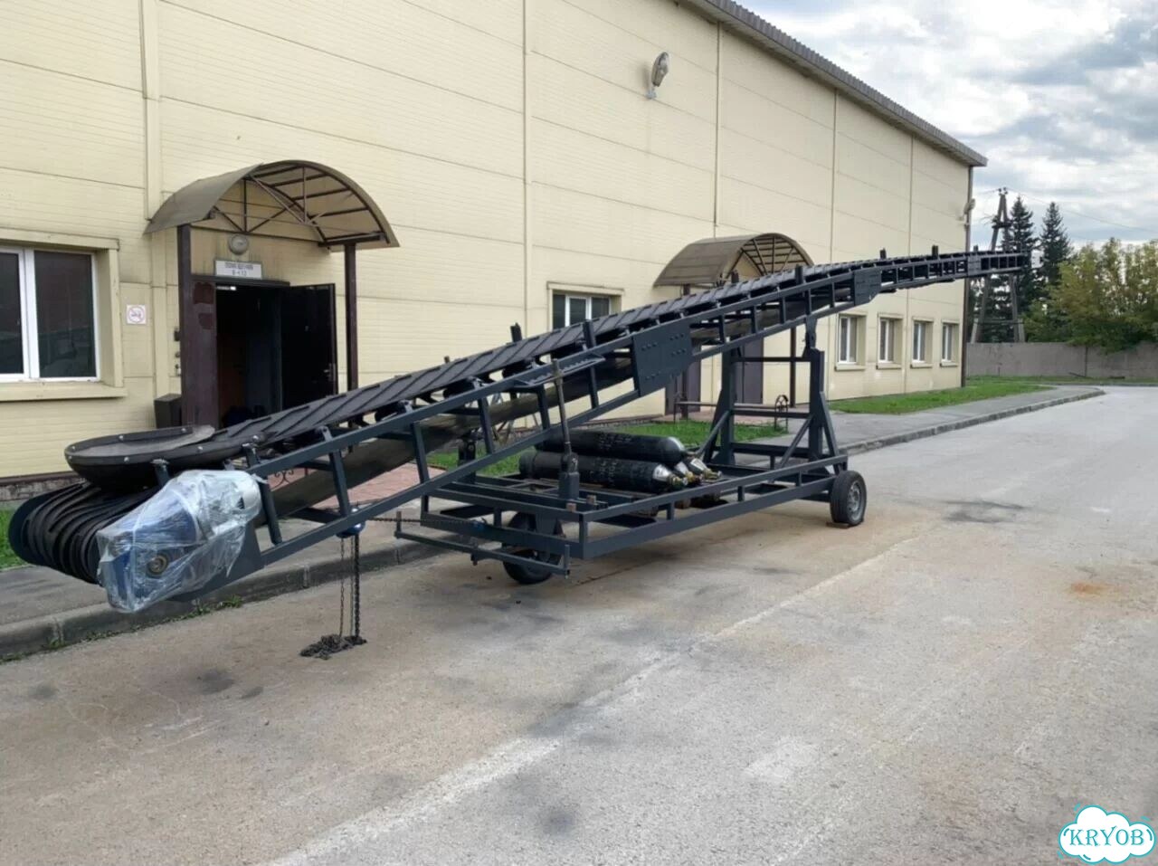 Транспортер конвейер для мешков с сервисом фото 5
