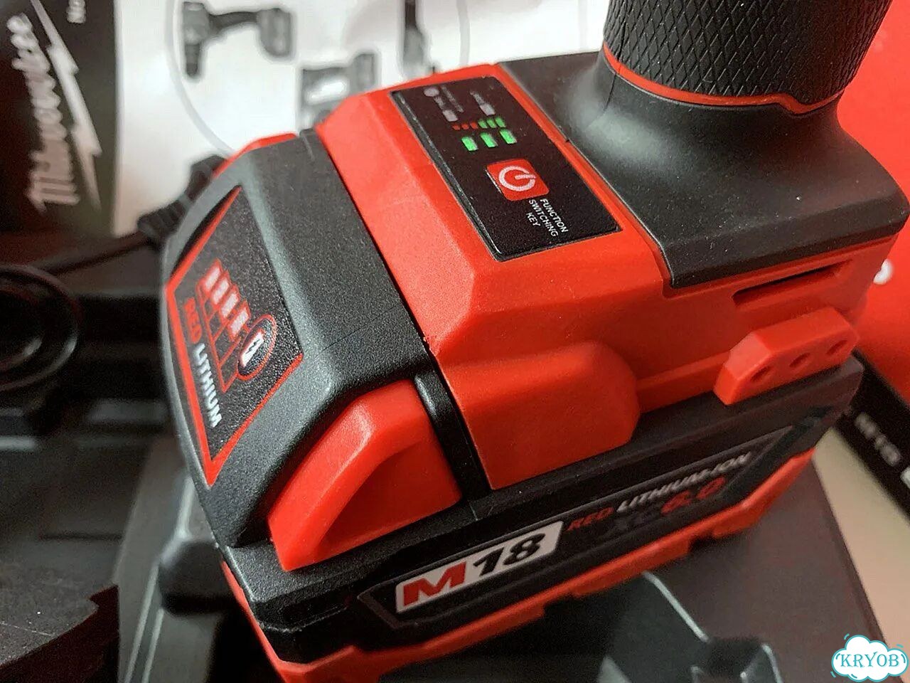 Шуруповерт Milwaukee 18V ударный бесщеточный 2 АКБ фото 3