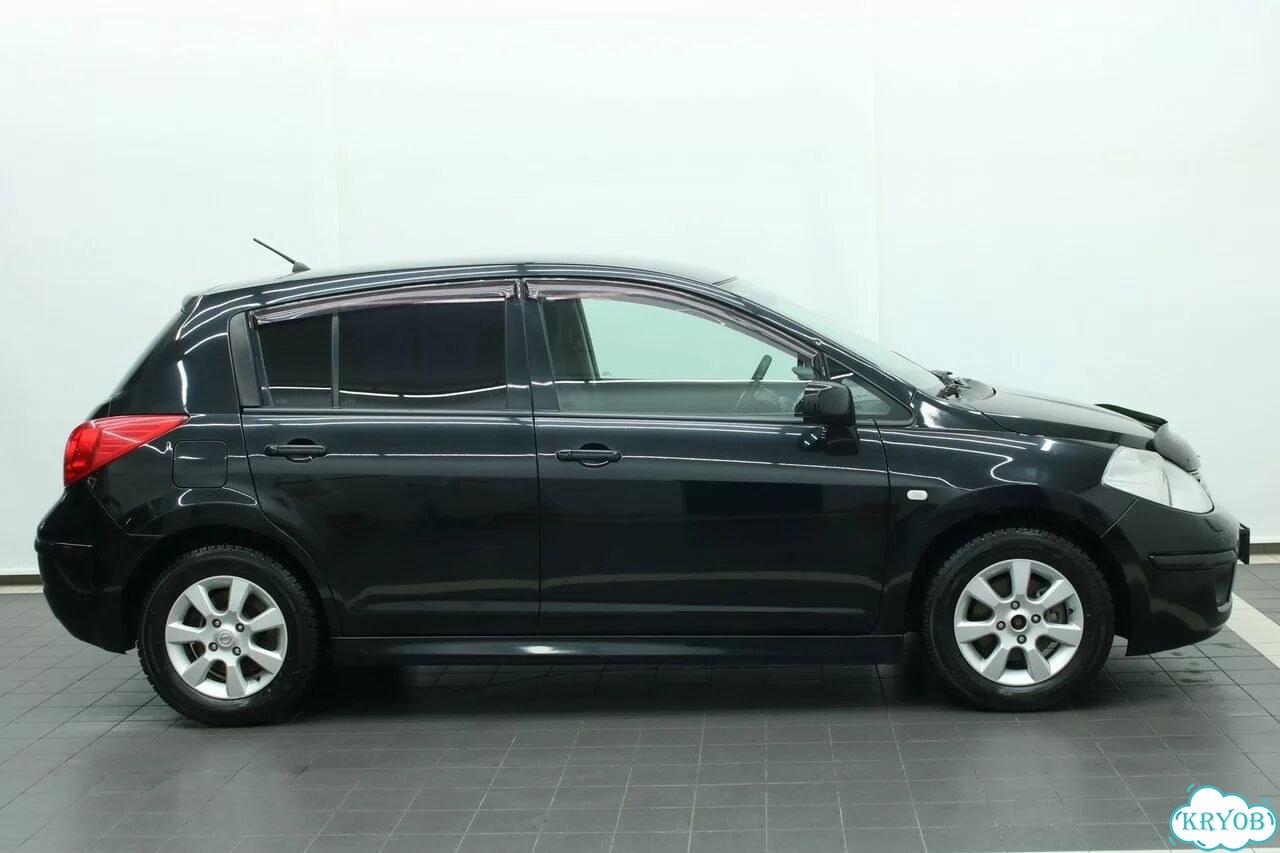 Nissan Tiida 1.6 AT, 2011, 145 198 км фото 11