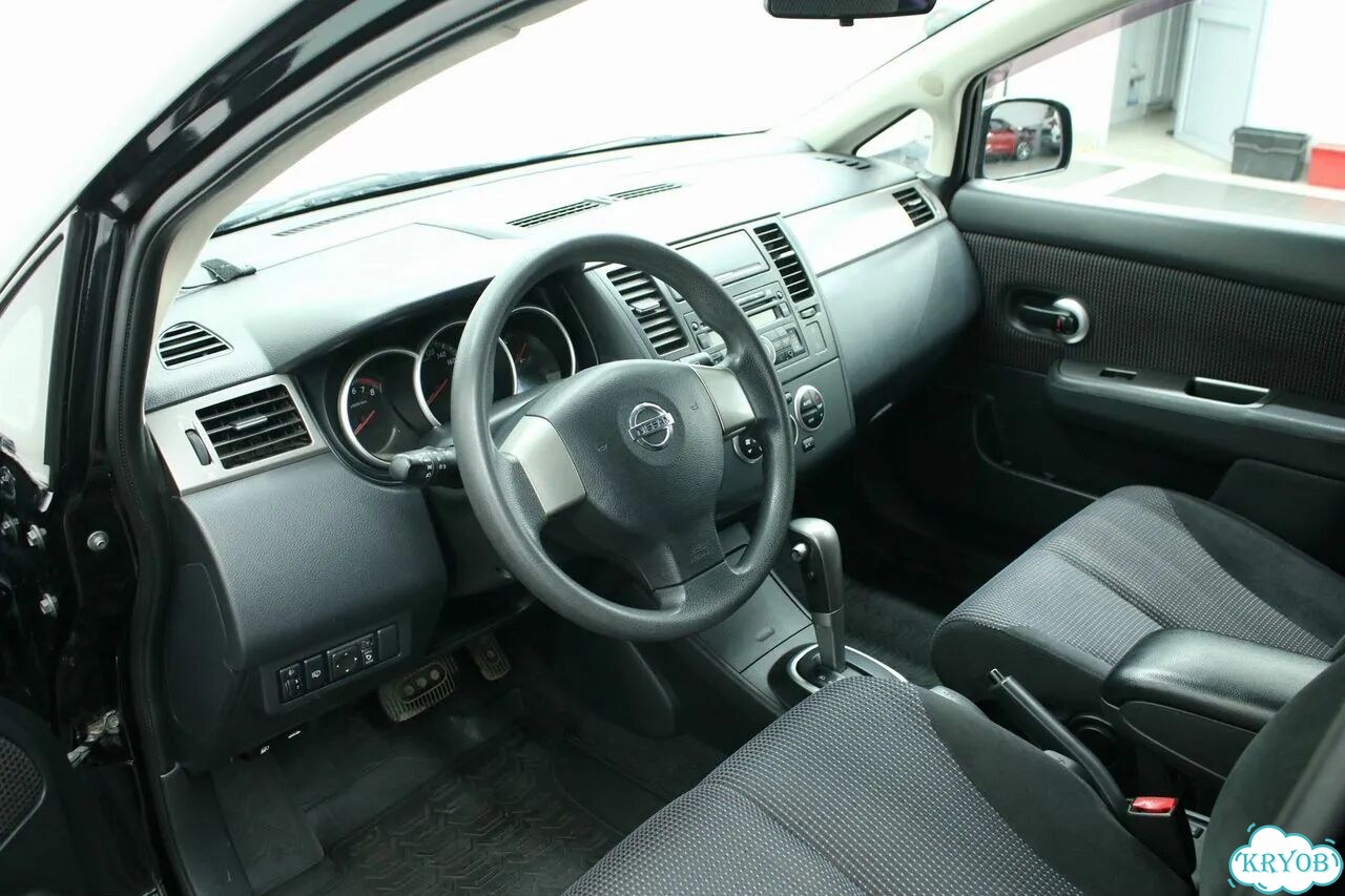 Nissan Tiida 1.6 AT, 2011, 145 198 км фото 17