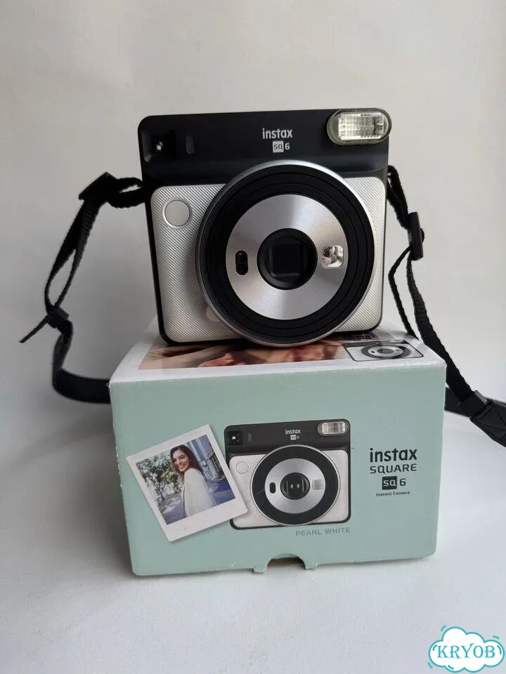 Fujifilm instах Square SQ 6 фото 1