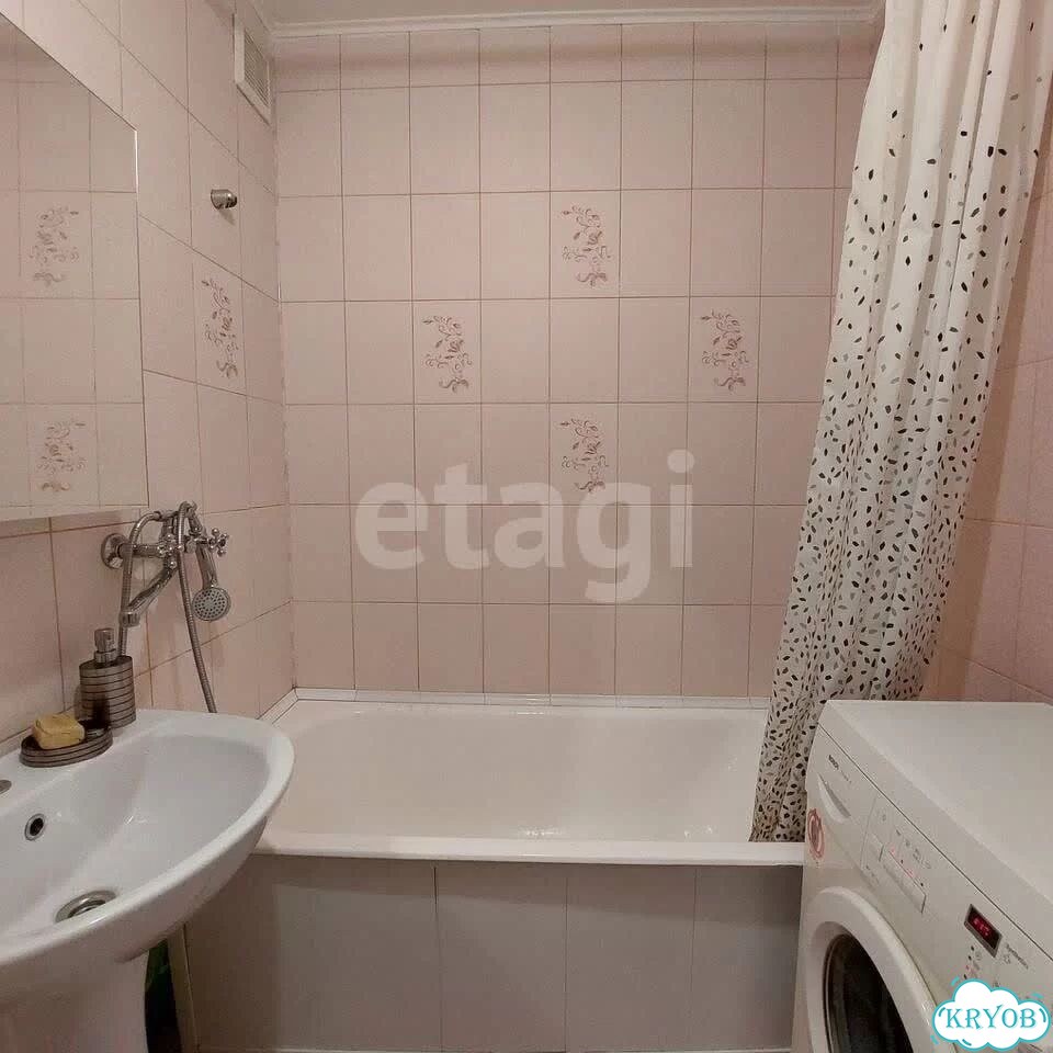 2-к. квартира, 67,8 м², 1/10 эт. фото 3