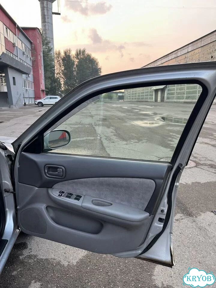 Nissan Sunny 1.5 AT, 2001, 145 800 км фото 14