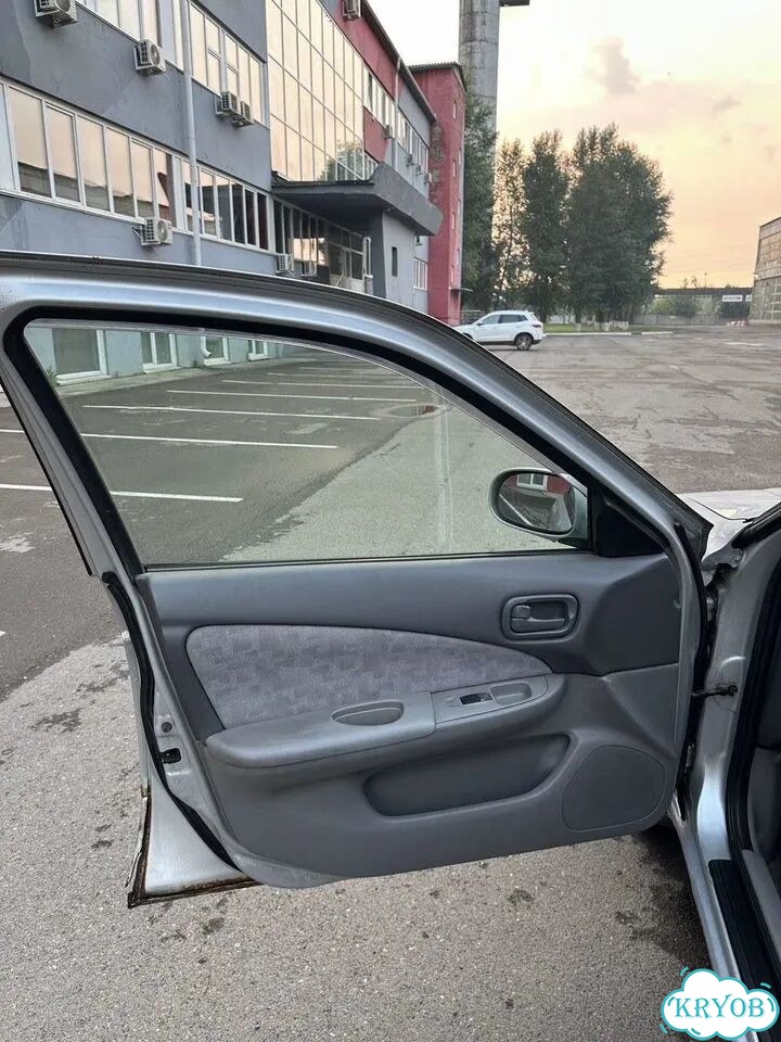 Nissan Sunny 1.5 AT, 2001, 145 800 км фото 18
