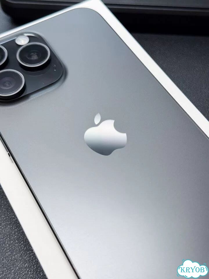 iPhone 15 Pro Max, 256 ГБ, SIM + eSIM фото 6