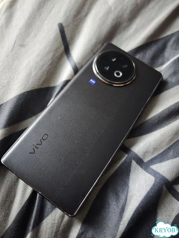 vivo X Fold2, 12/256 ГБ, 1 SIM фото 1