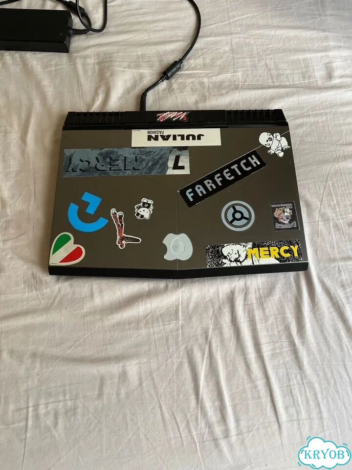 Dell alienware 15 r4 фото 1