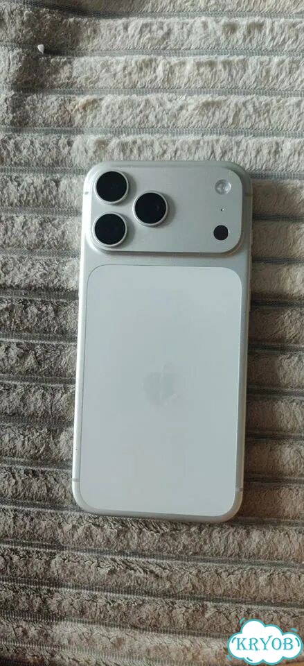 iPhone 17 Pro Max, 256 ГБ, eSIM фото 1