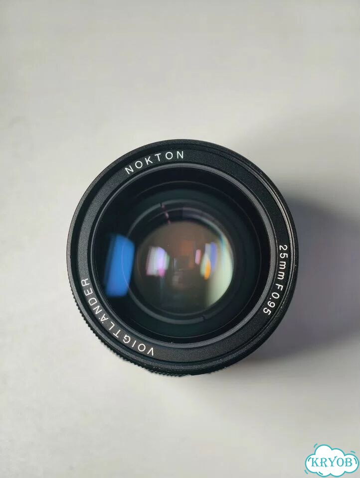 Voigtlander Nokton 25mm f/0.95 (MFT, M4/3) фото 1