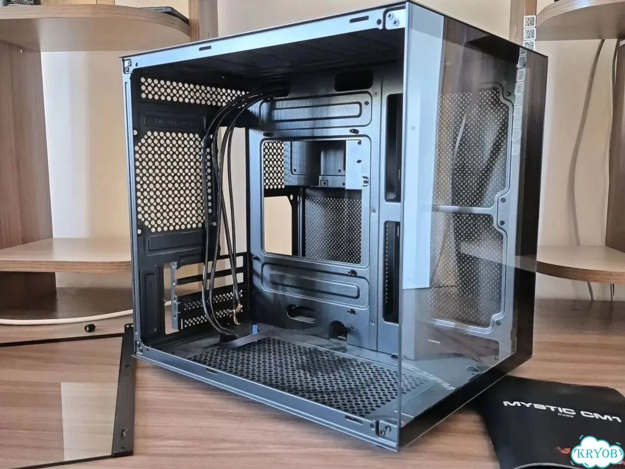 Игровой корпус для пк mini ATX фото 2