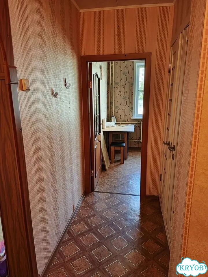 1-к. квартира, 32 м², 2/9 эт. фото 2