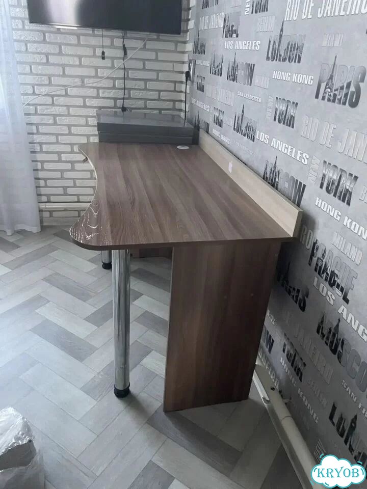Письменный стол фото 1