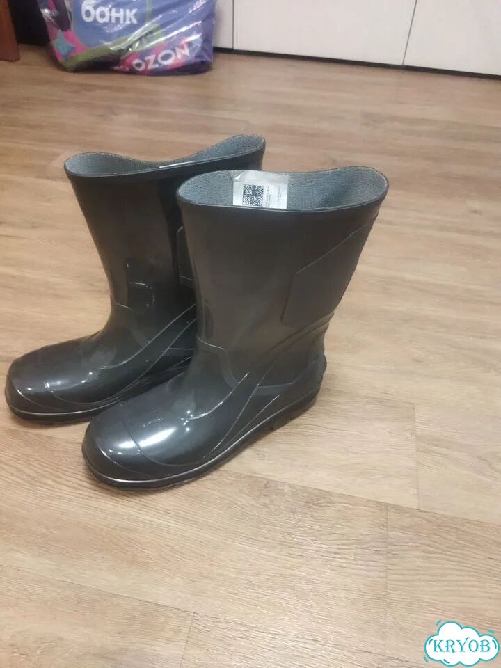 Продам мужские сапоги резиновые фото 1