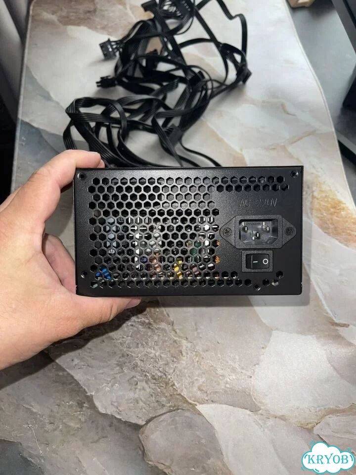 Блок питания unitbyte vk 500 plus фото 2
