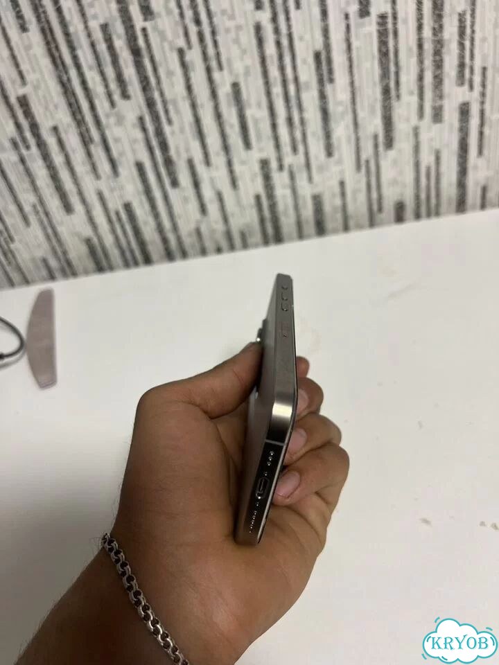iPhone 15 Pro, 256 ГБ, SIM + eSIM фото 4