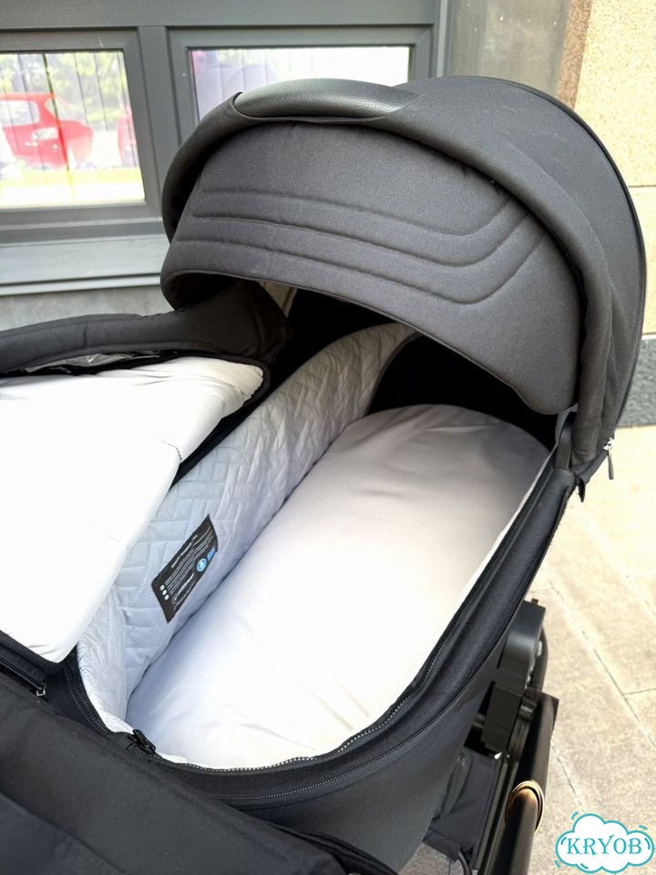 Коляска 2 в 1 carrello epica как новая фото 6