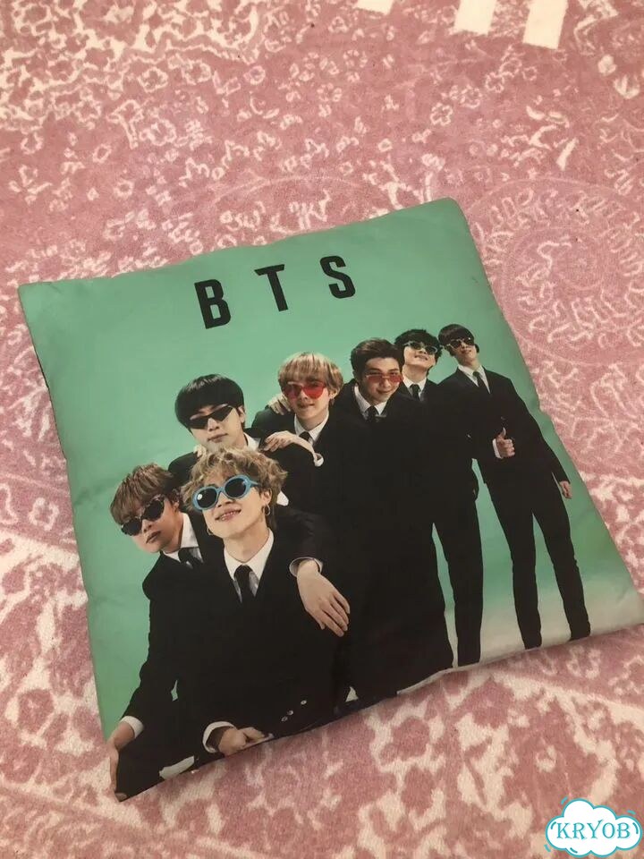 Подушка с BTS фото 2