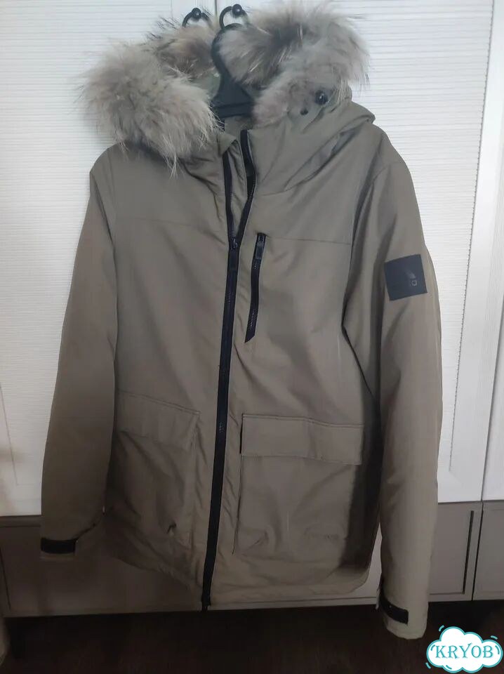 Куртка зимняя Adidas размер 46 фото 2