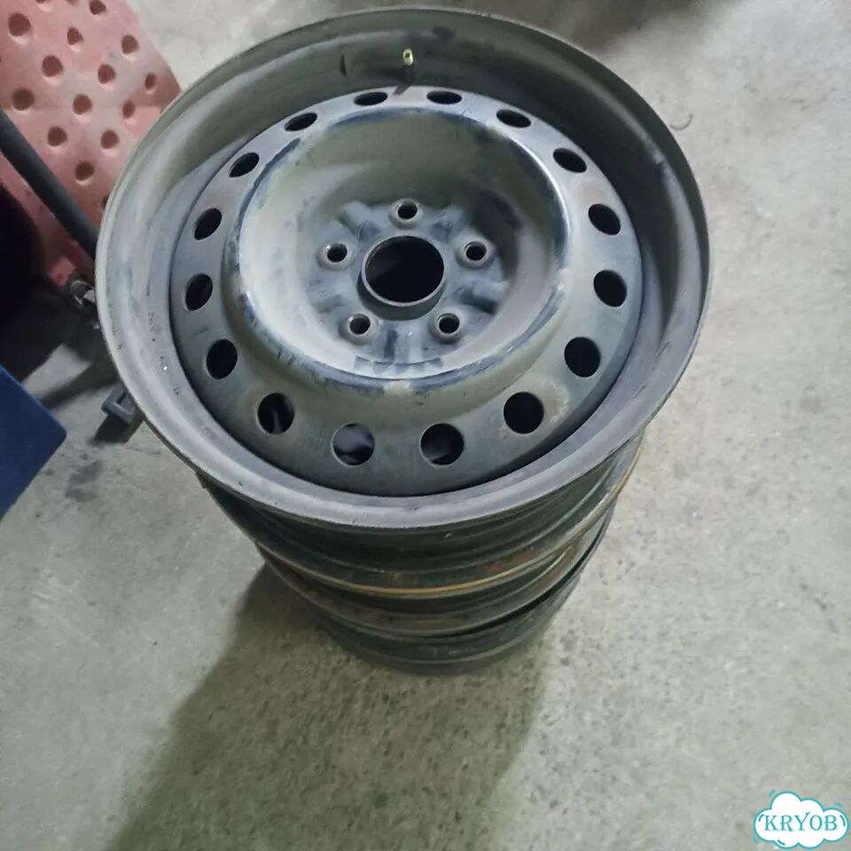 Штампованные диски Toyota 6×R16 5×114.3 фото 1