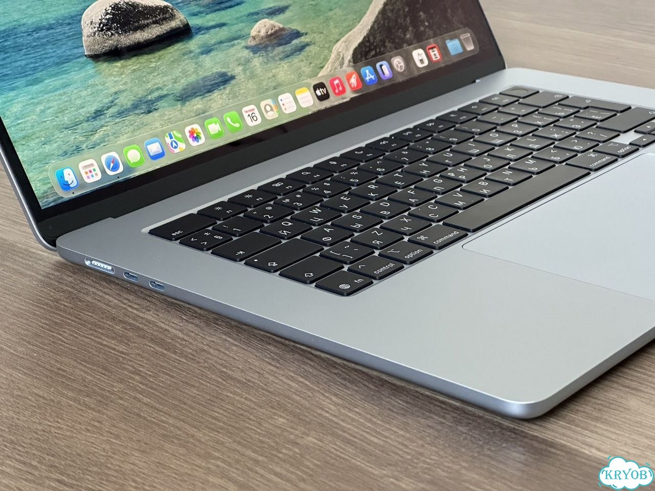 MacBook Air 15 M4 16/256Gb Sky Blue фото 5
