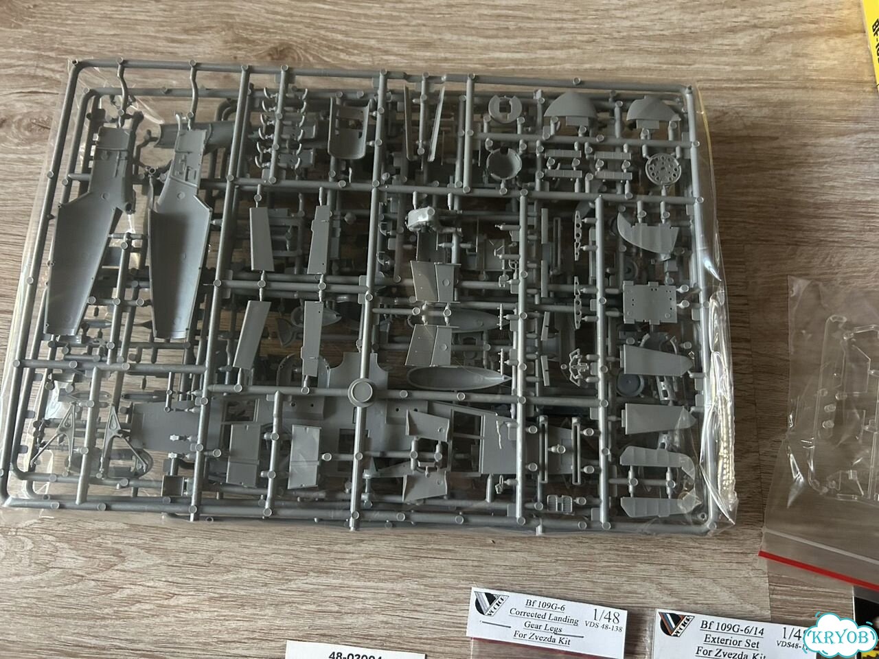 1/48 Модель самолета BF109G-6 с допами фото 3