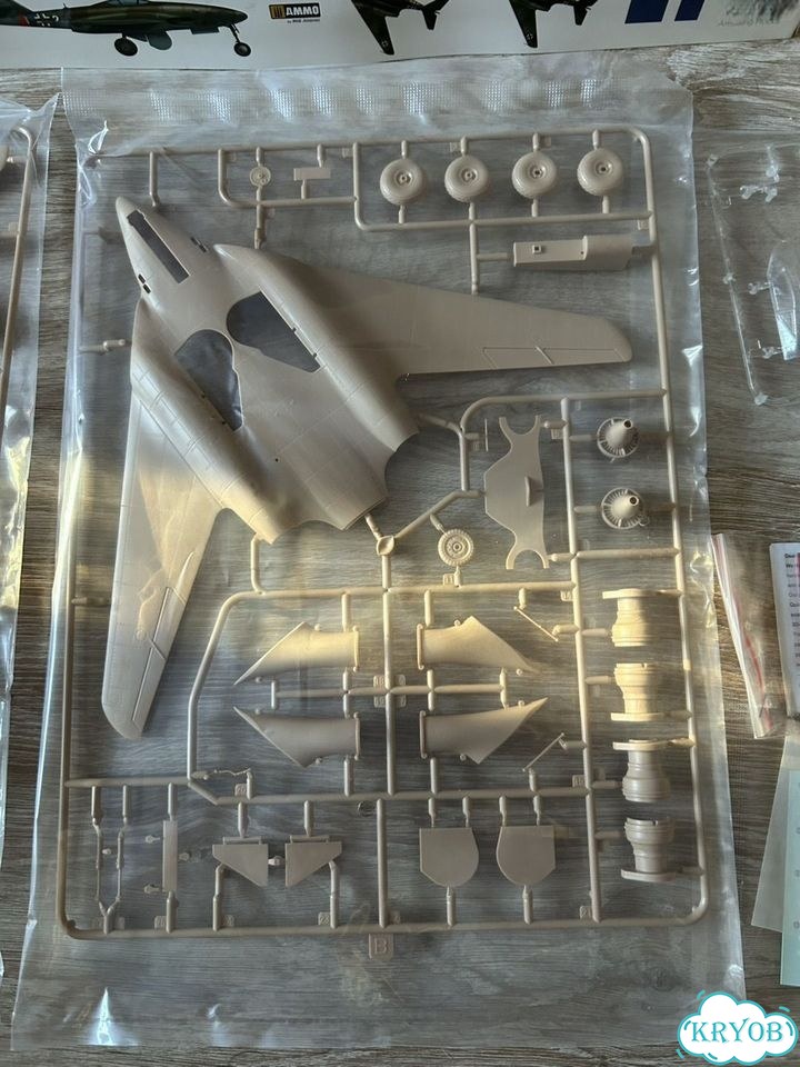 1/48 Модель самолета Me 262 HG III фото 3