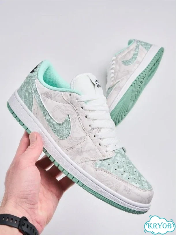 Кроссовки nike air фото 5