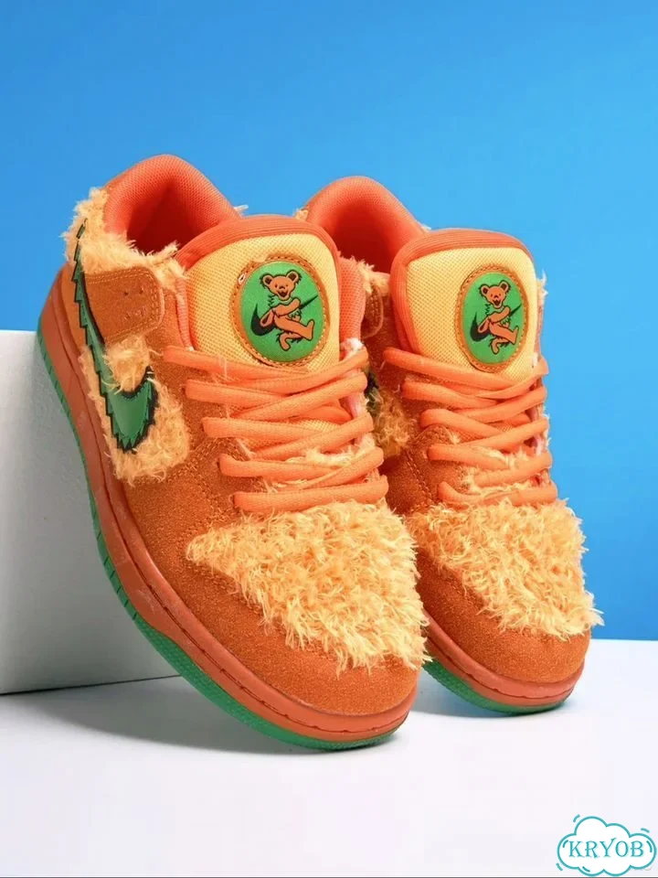 Кроссовки nike оранжевого цвета фото 1