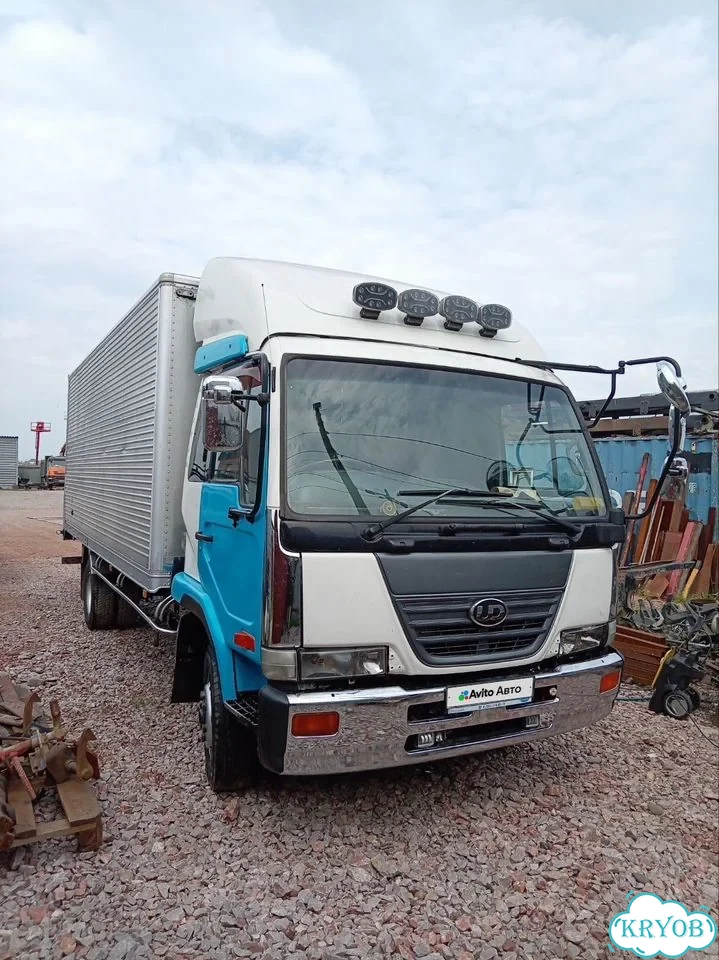 Промтоварный фургон Nissan Diesel, 2003 фото 3