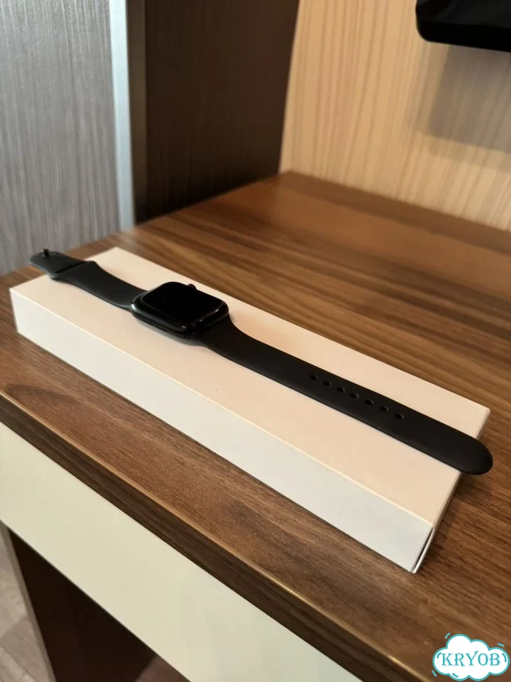 Apple watch se gen 2 44 mm фото 1